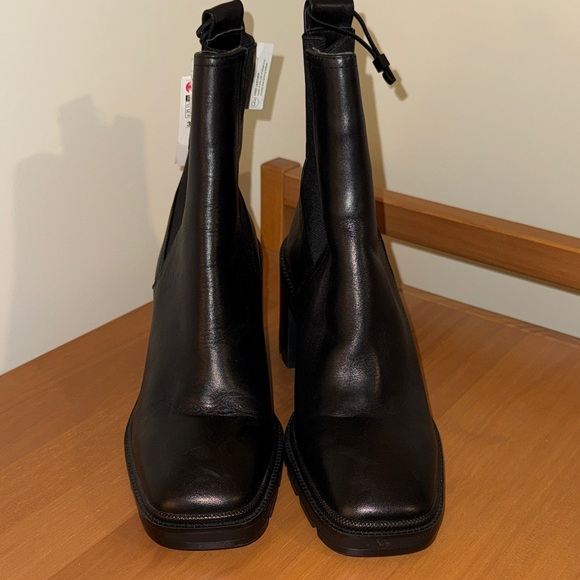 Zara Black Boots - Picture 2 of 4